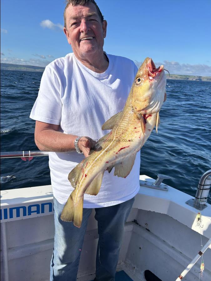 6 lb 2 oz Cod by Nigel.