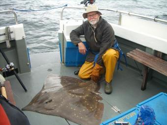 100 lb Common Skate by Johno