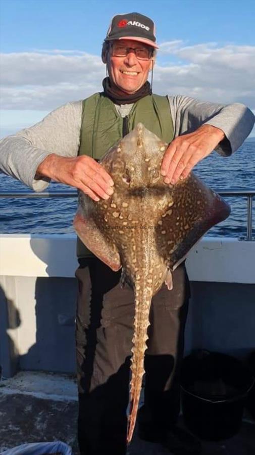 8 lb 15 oz Thornback Ray by Alan Jones