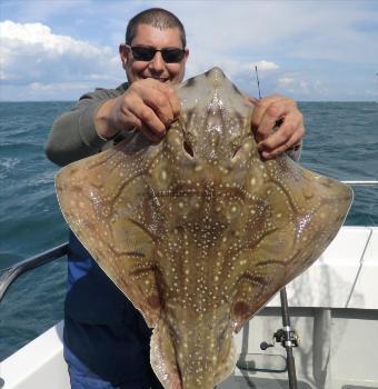 14 lb 5 oz Undulate Ray by George