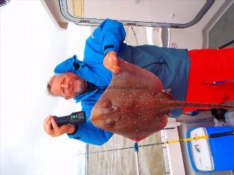 10 lb 8 oz Thornback Ray by STEVEN HODGES