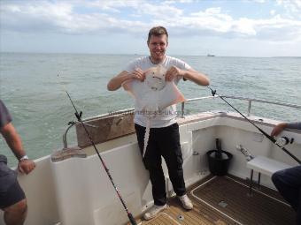 5 lb 7 oz Thornback Ray by Paul Winchester's group