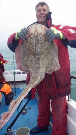 15 lb Undulate Ray by Cliff Hamblin