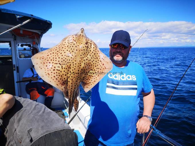 5 lb Spotted Ray by Kev Lindup