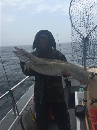 18 lb 4 oz Ling by T-shirt