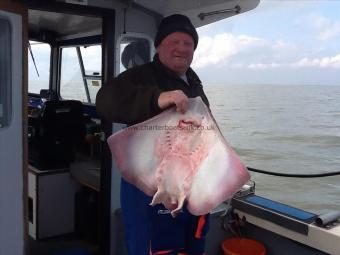 13 lb 8 oz Thornback Ray by Gary Ashley