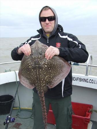 10 lb 12 oz Thornback Ray by liam