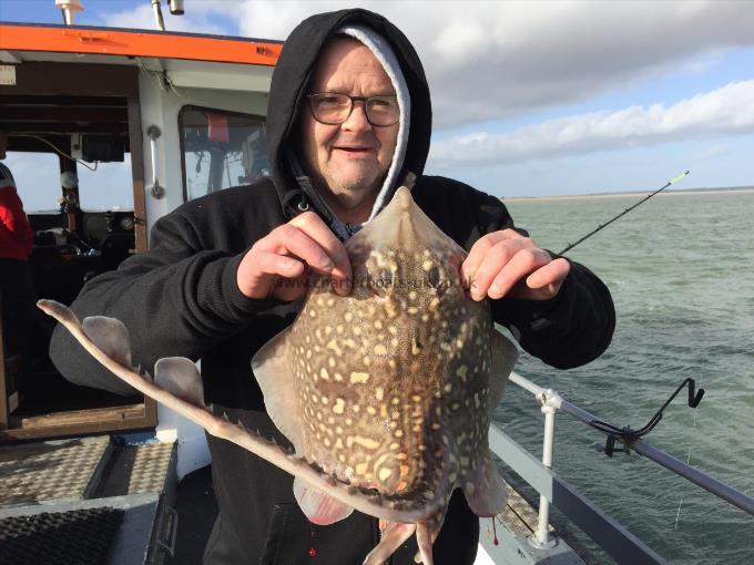 6 lb 2 oz Thornback Ray by Unknown