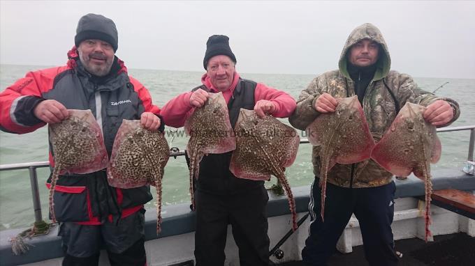 8 lb 1 oz Thornback Ray by Kevins party