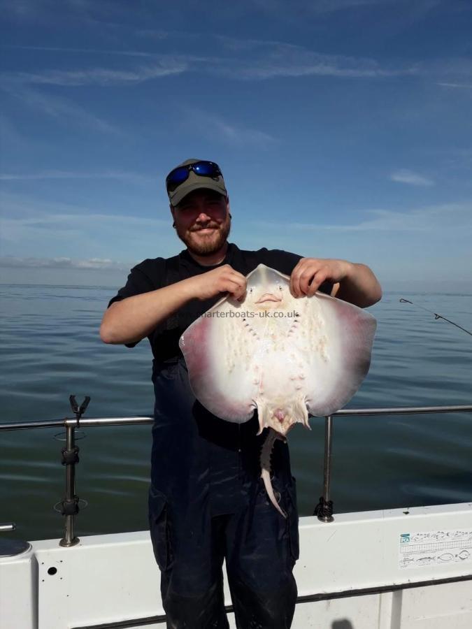 9 lb 4 oz Thornback Ray by Unknown