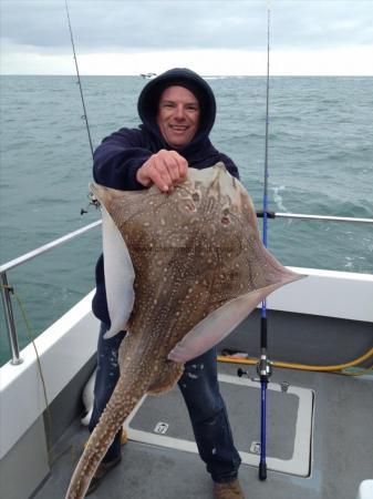 18 lb Undulate Ray by matt rowe