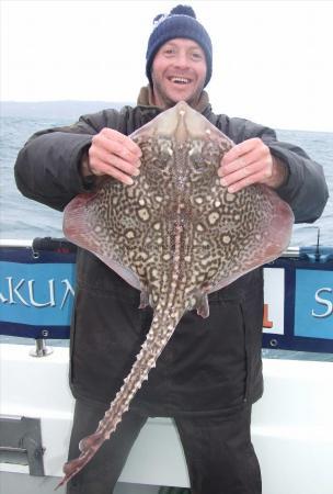 8 lb 8 oz Thornback Ray by Kevin Battams