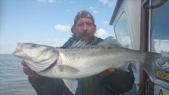 11 lb 2 oz Bass by Pete the pirate,