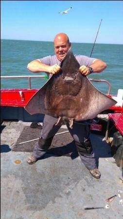 37 lb Common Skate by skipper dom 1st skate