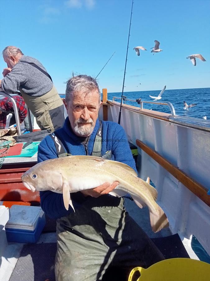 6 lb 1 oz Cod by Ian