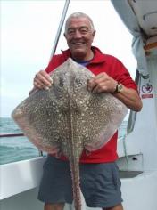 11 lb 8 oz Thornback Ray by tony